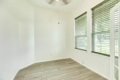 2040 Twin Lakes Boulevard, West Columbia, TX 77486 - Photo 13
