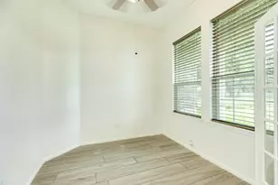 2040 Twin Lakes Blvd, West Columbia, TX 77486 - Photo 13