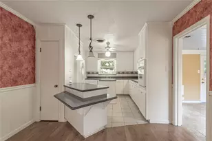 2001 Ave Q, Huntsville, TX 77340 - Photo 5