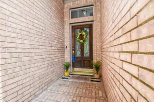 7634 Broken Oak Ln, Sugar Land, TX 77479 - Photo 5
