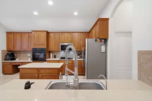 11303 Sailwing Creek Ct, Pearland, TX 77584 - Photo 17