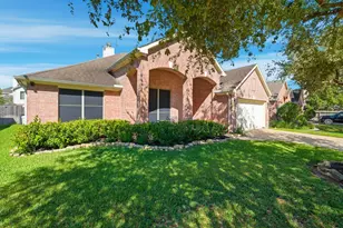 11303 Sailwing Creek Ct, Pearland, TX 77584 - Photo 5