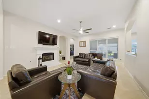 11303 Sailwing Creek Ct, Pearland, TX 77584 - Photo 9