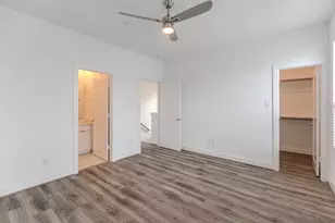 18736 B Centro Main St, Shenandoah, TX 77385 - Photo 23