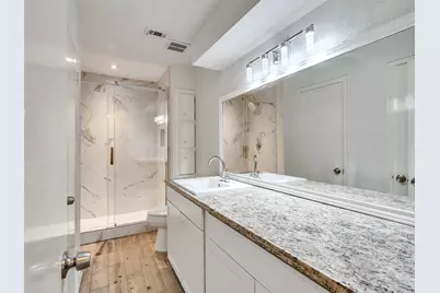 12710 Crow Valley Lane, Houston, TX 77099 - Photo 17