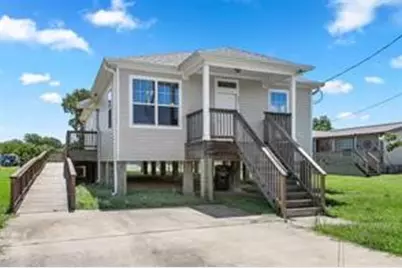 331 6th Street, Dickinson, TX 77539 - Photo 1