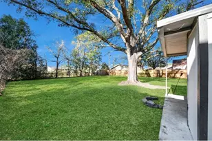 8319 Glenview Dr, Houston, TX 77017 - Photo 9