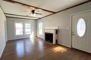 801 Ave F, El Campo, TX 77437 - Photo 3