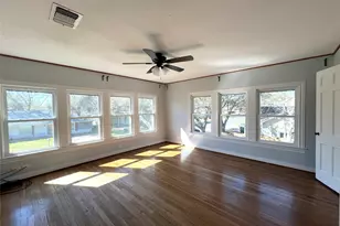 801 Ave F, El Campo, TX 77437 - Photo 31