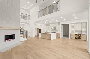 448 Soaring Sparrow Trl, Katy, TX 77493 - Photo 5