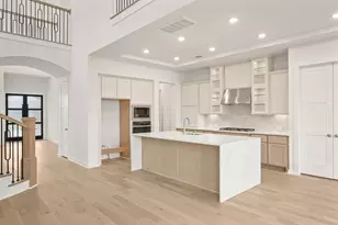 448 Soaring Sparrow Trl, Katy, TX 77493 - Photo 3