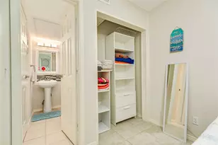 6102 Seawall Blvd, Galveston, TX 77551 - Photo 9