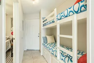 6102 Seawall Blvd, Galveston, TX 77551 - Photo 7