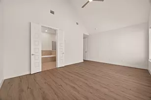 910 W 21st St, Houston, TX 77008 - Photo 19