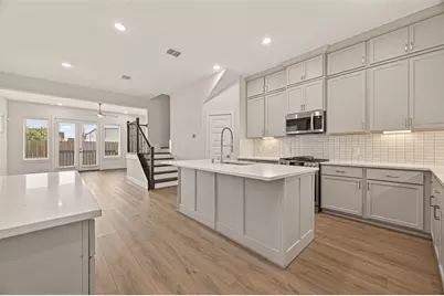 910 W 21st Street #A, Houston, TX 77008 - Photo 5