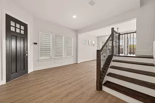 910 W 21st St, Houston, TX 77008 - Photo 11