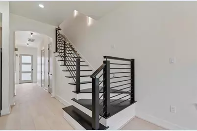 7977 Angus, Houston, TX 77028 - Photo 3
