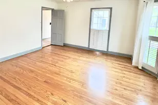 2625 Gladys Ave, Beaumont, TX 77702 - Photo 9