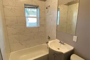 222 Grace St, Houston, TX 77003 - Photo 3