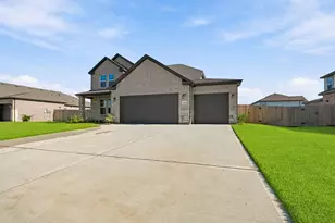 11003 Youngquist Dr, Mont Belvieu, TX 77535 - Photo 1