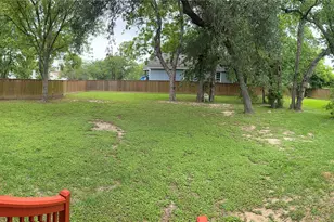 7110 Hwy 6, Hitchcock, TX 77563 - Photo 11