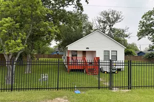 7110 Hwy 6, Hitchcock, TX 77563 - Photo 5
