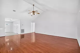 11107 Malden Dr, Houston, TX 77075 - Photo 7