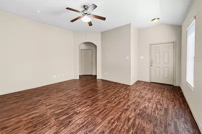 9922 Sterling Place Drive, Conroe, TX 77303 - Photo 5