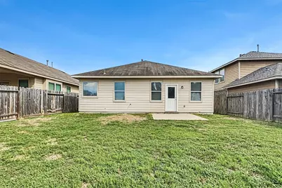 9922 Sterling Place Drive, Conroe, TX 77303 - Photo 17