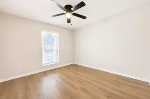 2120 El Paseo St, Houston, TX 77054 - Photo 9
