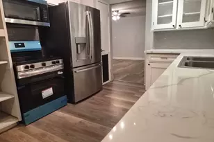 1918 Crystal Springs Dr, Houston, TX 77339 - Photo 5