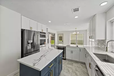 6006 Summer Oaks Drive, Humble, TX 77346 - Photo 11