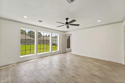 6006 Summer Oaks Drive, Humble, TX 77346 - Photo 13