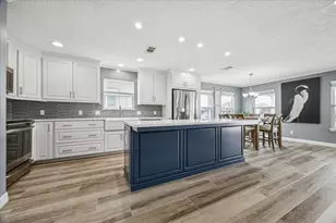 1815 Tiki Dr, Galveston, TX 77554 - Photo 9