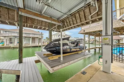 1815 Tiki Drive, Tiki Island, TX 77554 - Photo 33