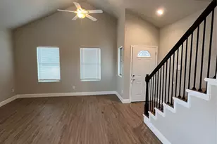 9722 Pelsey St, Houston, TX 77029 - Photo 3