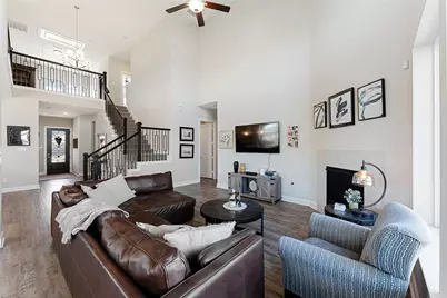 10027 Golden Woods Drive, Missouri City, TX 77459 - Photo 17