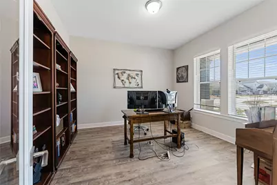 10027 Golden Woods Drive, Missouri City, TX 77459 - Photo 7