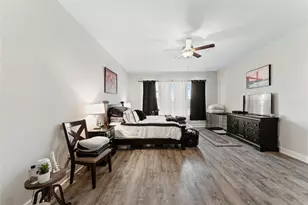 10027 Golden Woods Dr, Missouri City, TX 77459 - Photo 21