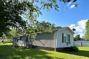 16640 Berry Rd, Pearland, TX 77584 - Photo 1