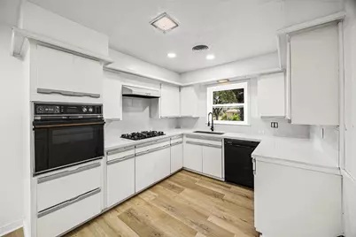 10259 Old Orchard Road, La Porte, TX 77571 - Photo 11