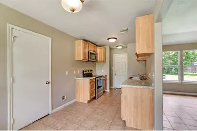 10731 Royal Terrell Drive, Conroe, TX 77303 - Photo 11
