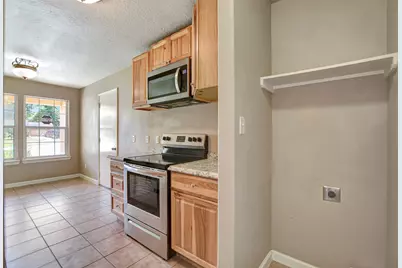 10731 Royal Terrell Drive, Conroe, TX 77303 - Photo 19