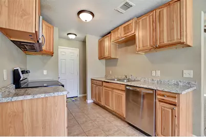 10731 Royal Terrell Drive, Conroe, TX 77303 - Photo 15