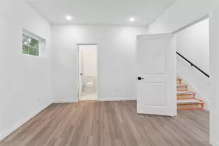 5105 Mallow St, Houston, TX 77033 - Photo 27