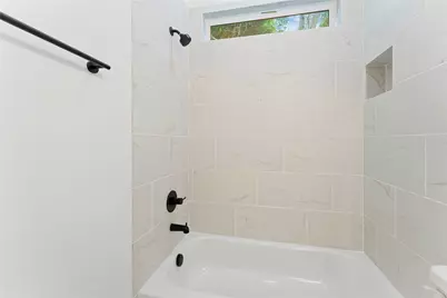 5105 Mallow Street #A/B, Houston, TX 77033 - Photo 15