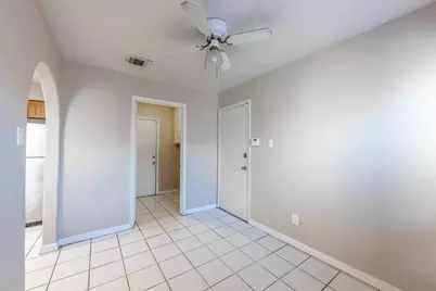 6030 Gallant Forest Drive, Houston, TX 77088 - Photo 17