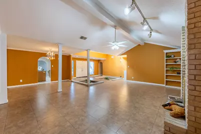 6030 Gallant Forest Drive, Houston, TX 77088 - Photo 11