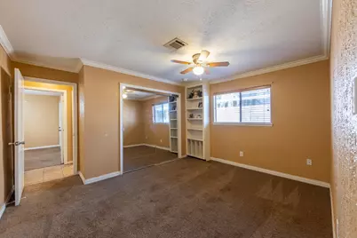 6030 Gallant Forest Drive, Houston, TX 77088 - Photo 23