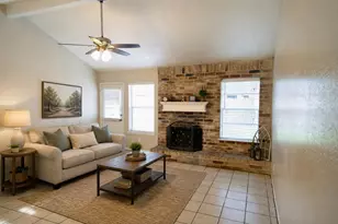 1934 Myrna Ln, Katy, TX 77493 - Photo 5
